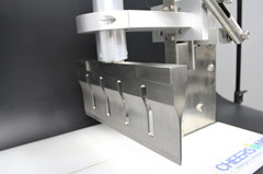 ultrasonic food slitting